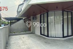 Rumah Mewah LB 345m2 Siap Pakai Desain Elegan di Pondok Indah, Jakarta Selatan Rumah Mewah LB 345m2 Siap Pakai Desain Elegan di Pondok Indah, Jakarta Selatan