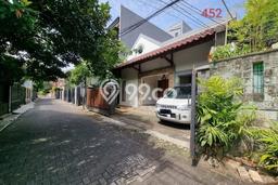 Rumah Bagus Siap Huni Di Cilandak Luas 180m2 Lokasi Strategis Rumah Bagus Siap Huni Di Cilandak Luas 180m2 Lokasi Strategis