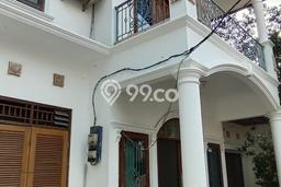 Disewakan Segera Rumah Kondisi Bagus di Kawasan Kebayoran Baru, Jakarta Selatan Disewakan Segera Rumah Kondisi Bagus di Kawasan Kebayoran Baru, Jakarta Selatan