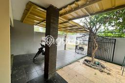 Rumah Mewah LB 200m2 Siap Huni Desain Elegan di Meruya, Jakarta Barat Rumah Mewah LB 200m2 Siap Huni Desain Elegan di Meruya, Jakarta Barat