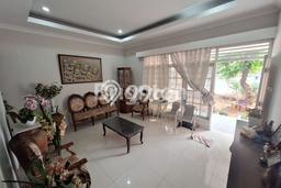 Rumah Elit Modern Tanpa Renovasi di Meruya Jakarta Barat Rumah Elit Modern Tanpa Renovasi di Meruya Jakarta Barat