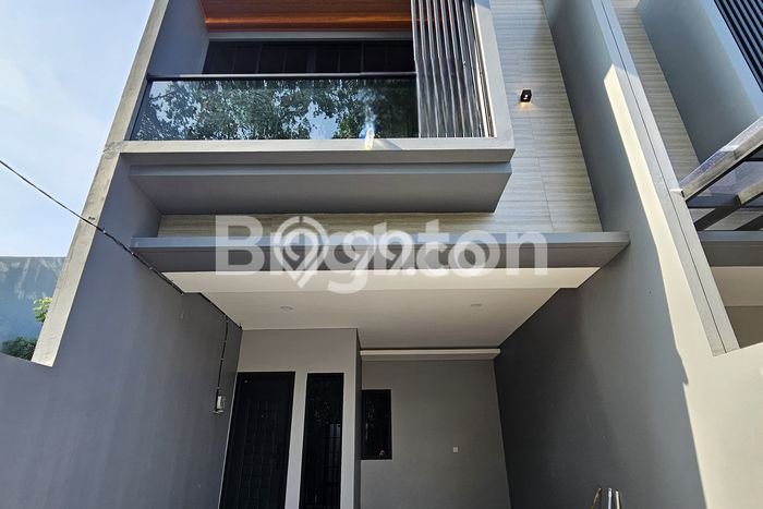 Ready to Use! Premium House LT 125m2 Desain Modern di Meruya Ready to Use! Premium House LT 125m2 Desain Modern di Meruya