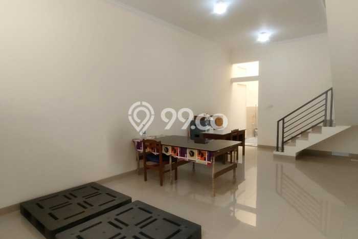 Untuk Dijual! Ruko di Taman Cosmos Jakarta Barat LT 120m2 / LB 220m2 Kawasan Bisnis Untuk Dijual! Ruko di Taman Cosmos Jakarta Barat LT 120m2 / LB 220m2 Kawasan Bisnis