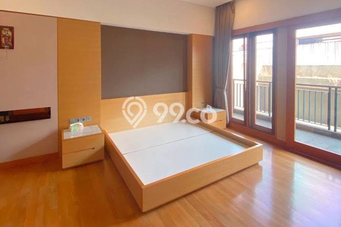 Hunian Mewah Dijual LT 228m2 di Burangrang, Bandung Hunian Mewah Dijual LT 228m2 di Burangrang, Bandung