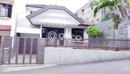 PROMO SPESIAL! Rumah Nyaman di Cidadap, LT 293m2m² Bangunan 370m2m² PROMO SPESIAL! Rumah Nyaman di Cidadap, LT 293m2m² Bangunan 370m2m²