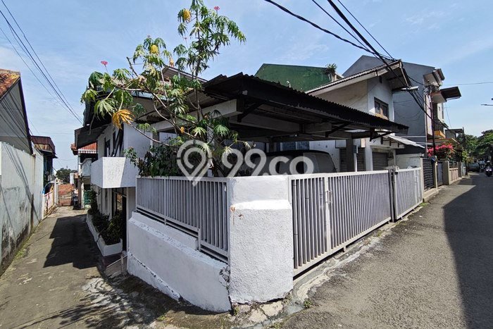 Hunian Cantik Modern Lb 180m2 di Sukajadi, Bandung Hunian Cantik Modern Lb 180m2 di Sukajadi, Bandung