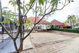 Ready to Use! Luxury House LT 1100m2 Desain Elegan di Riau Ready to Use! Luxury House LT 1100m2 Desain Elegan di Riau