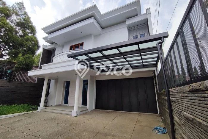 Rumah Luxury Modern Siap Huni di Setiabudi Bandung Rumah Luxury Modern Siap Huni di Setiabudi Bandung