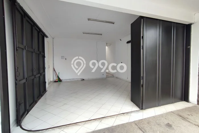 Rumah Luxury Modern Siap Huni di Setiabudi Bandung Rumah Luxury Modern Siap Huni di Setiabudi Bandung