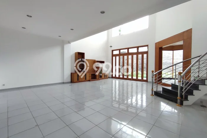 Rumah Luxury Modern Siap Huni di Setiabudi Bandung Rumah Luxury Modern Siap Huni di Setiabudi Bandung