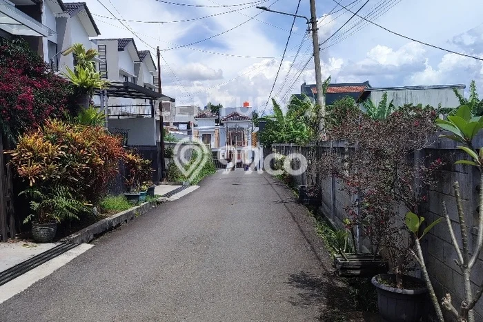 Dijual Tanah di Cimahi Utara Cimahi Luas 300m2 SHM Dijual Tanah di Cimahi Utara Cimahi Luas 300m2 SHM
