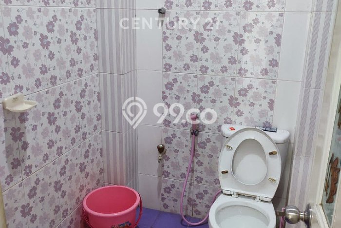 Dijual Rumah 3 Kamar Lokasi Ideal Bagus dan Strategis di Beji Dijual Rumah 3 Kamar Lokasi Ideal Bagus dan Strategis di Beji