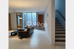 SPECIAL PRICE! Rumah area Pantai Indah Kapuk, 4 KT, Akses Mudah Fasilitas Umum, LT 200m² LB 450m² SPECIAL PRICE! Rumah area Pantai Indah Kapuk, 4 KT, Akses Mudah Fasilitas Umum, LT 200m² LB 450m²
