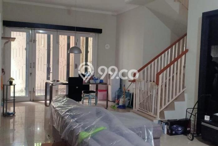 Rumah Mewah LB 163m2 Siap Huni Desain Elegan di Bintaro, Tangerang Selatan Rumah Mewah LB 163m2 Siap Huni Desain Elegan di Bintaro, Tangerang Selatan