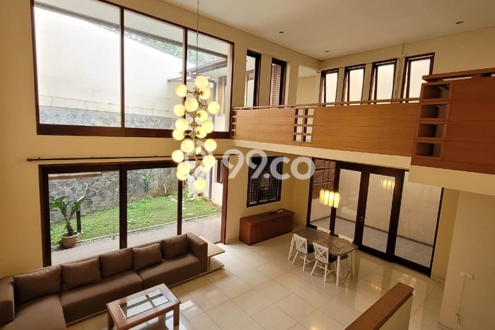 HARGA TERBAIK! Rumah Premium di Sukajadi, LT 270m2m² LB 300m2m² HARGA TERBAIK! Rumah Premium di Sukajadi, LT 270m2m² LB 300m2m²