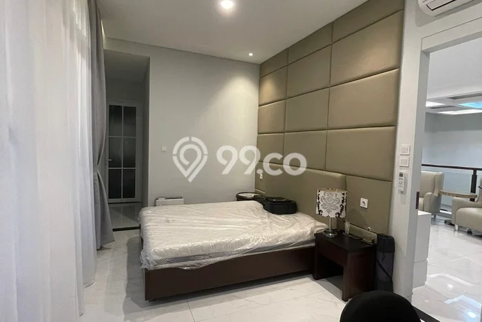 Rumah LT 400m2m² Fully Furnished di , Dekat Supermarket, Bandung Rumah LT 400m2m² Fully Furnished di , Dekat Supermarket, Bandung