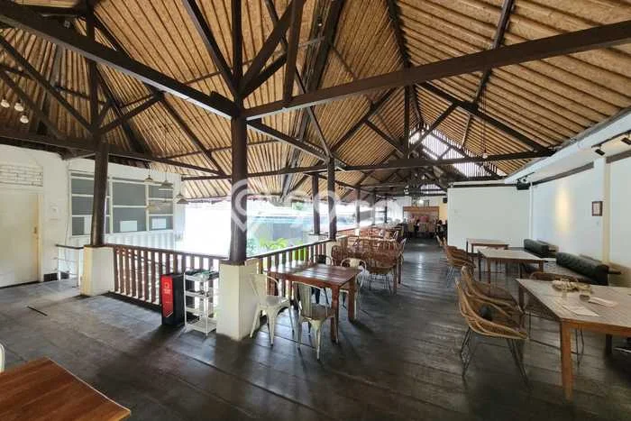 Dijual Komersial di Riau, Luas 400m², Area Komersial Dijual Komersial di Riau, Luas 400m², Area Komersial