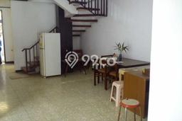 Rumah Nyaman 4 Kamar Lokasi Sejuk di Sayap Dago, Bandung Rumah Nyaman 4 Kamar Lokasi Sejuk di Sayap Dago, Bandung