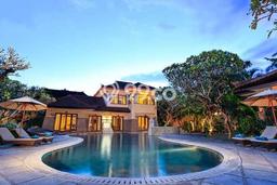 INVESTASI CERDAS! Rumah Premium Seminyak, Badung, Luas Tanah 2100m² Luas Bangunan 1300m² INVESTASI CERDAS! Rumah Premium Seminyak, Badung, Luas Tanah 2100m² Luas Bangunan 1300m²