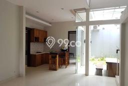 Rumah Elit Modern Tanpa Renovasi di Setra Duta Bandung Rumah Elit Modern Tanpa Renovasi di Setra Duta Bandung