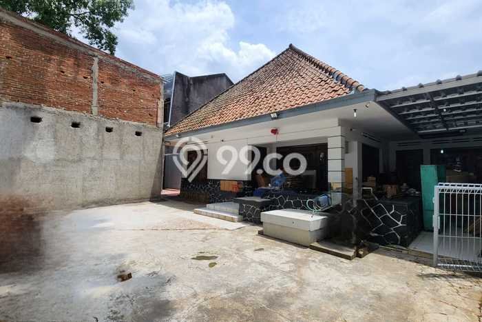 For Sale! Luxury House LT 522m2 Desain Elegan di Sayap Dago For Sale! Luxury House LT 522m2 Desain Elegan di Sayap Dago