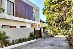 Dijual Rumah Luas Megah Dengan View Cantik di Jimbaran, Badung Dijual Rumah Luas Megah Dengan View Cantik di Jimbaran, Badung