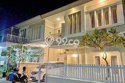 Siap Huni Rumah Mewah 3 Kamar di Denpasar Barat Dekat ke Mana Saja Siap Huni Rumah Mewah 3 Kamar di Denpasar Barat Dekat ke Mana Saja