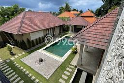 For Sale! Luxury House LT 600m2 Desain Elegan di Sanur For Sale! Luxury House LT 600m2 Desain Elegan di Sanur