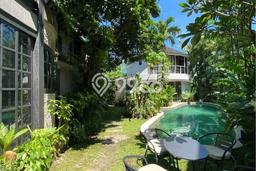 Jual Rumah Luas Megah Dengan View Cantik di Seminyak, Badung Jual Rumah Luas Megah Dengan View Cantik di Seminyak, Badung