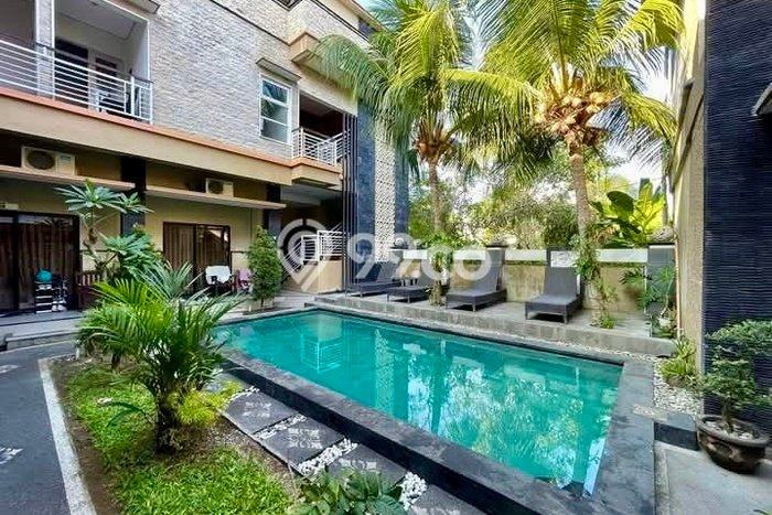 Hunian Elit LB 1002m2 Siap Pakai Desain Elegan di Jimbaran, Badung Hunian Elit LB 1002m2 Siap Pakai Desain Elegan di Jimbaran, Badung