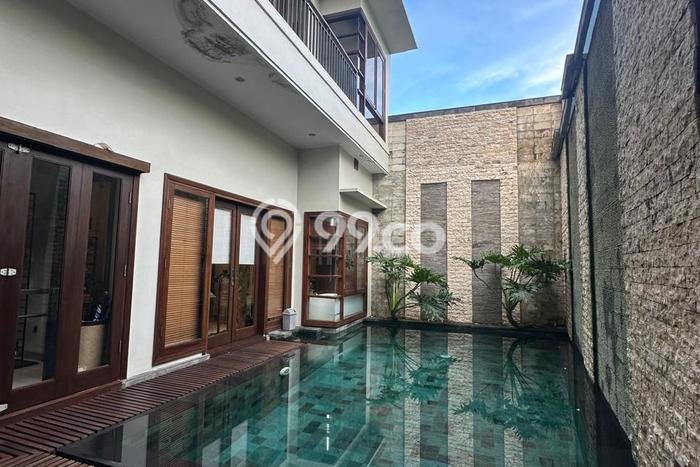 DIJUAL CEPAT! Rumah Ready Stock Lokasi Premium , LT 300m2m² LB 334m2m² DIJUAL CEPAT! Rumah Ready Stock Lokasi Premium , LT 300m2m² LB 334m2m²