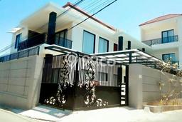 Hunian Mewah LB 500m2 Siap Pakai Desain Elegan di Jimbaran, Badung Hunian Mewah LB 500m2 Siap Pakai Desain Elegan di Jimbaran, Badung