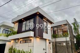 Rumah Luxury Modern Siap Huni di Canggu Badung Rumah Luxury Modern Siap Huni di Canggu Badung