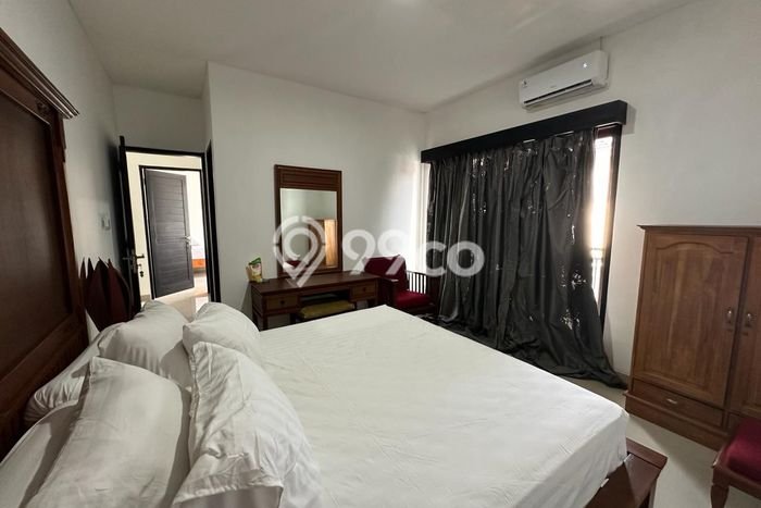 Rumah kawasan Kerobokan, Badung, Luas 168m² Bangunan 232m² Rumah kawasan Kerobokan, Badung, Luas 168m² Bangunan 232m²