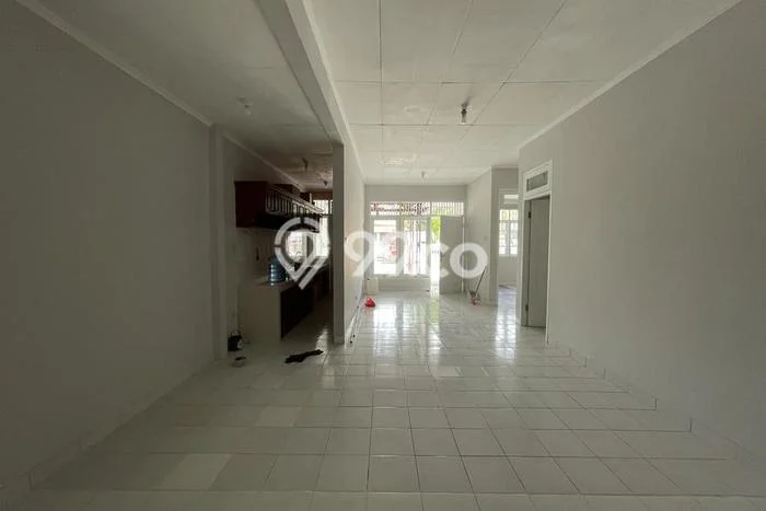 Disewakan Rumah Harga Terjangkau di Graha Raya Tangerang Punya 3 KT Disewakan Rumah Harga Terjangkau di Graha Raya Tangerang Punya 3 KT