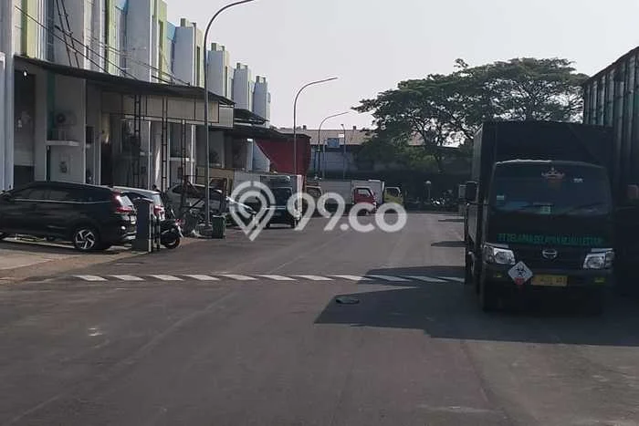 Untuk Dijual! Gudang di Daan Mogot Jakarta Barat LT 504m2 / LB 800m2 Kawasan Strategis Untuk Dijual! Gudang di Daan Mogot Jakarta Barat LT 504m2 / LB 800m2 Kawasan Strategis