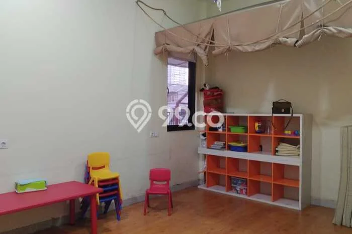 Unit Kantor Disewa Lokasi Kelapa Gading, Jakarta Utara Spesifikasi Luas Bangunan 550m2 Unit Kantor Disewa Lokasi Kelapa Gading, Jakarta Utara Spesifikasi Luas Bangunan 550m2