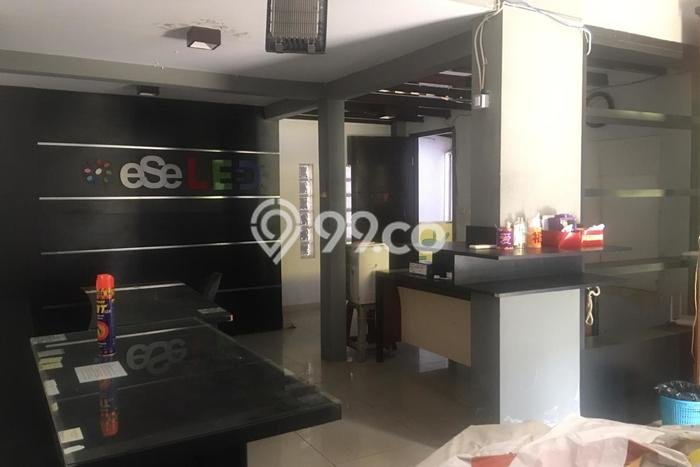 Ruko Bagus Dijual di Mayjen Sungkono Surabaya Strategis Cocok untuk Kembangkan Bisnis Ruko Bagus Dijual di Mayjen Sungkono Surabaya Strategis Cocok untuk Kembangkan Bisnis