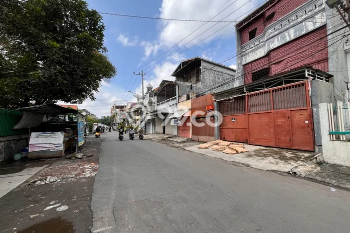 Dijual Rumah 3 Kamar Lokasi Strategis Bagus dan Strategis di Simokerto Dijual Rumah 3 Kamar Lokasi Strategis Bagus dan Strategis di Simokerto