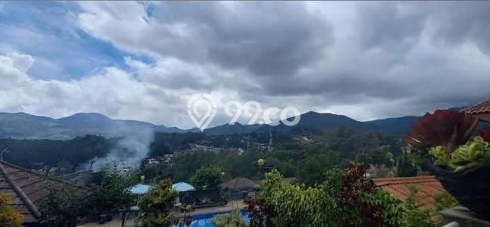 Vila Premium di Cisarua, Ukuran 1500m2m², Lingkungan Asri untuk Anda Vila Premium di Cisarua, Ukuran 1500m2m², Lingkungan Asri untuk Anda