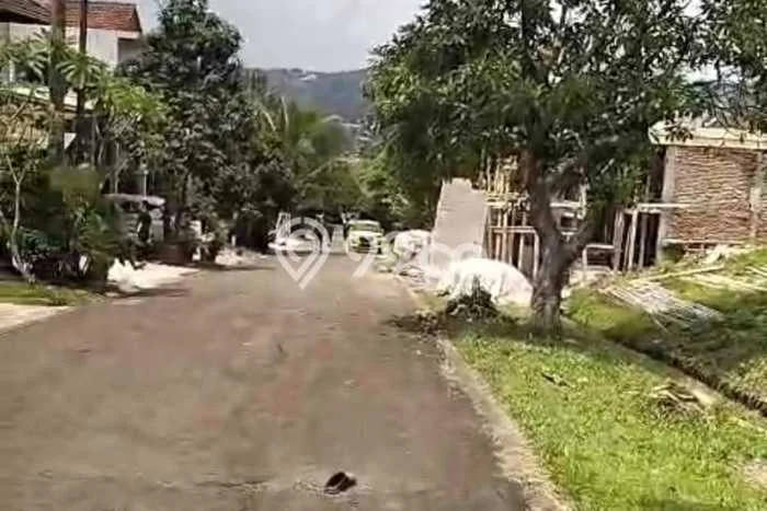 Tanah Kavling Dijual di Sentul City, Bogor dengan Luas Tanah 200m2 Tanah Kavling Dijual di Sentul City, Bogor dengan Luas Tanah 200m2