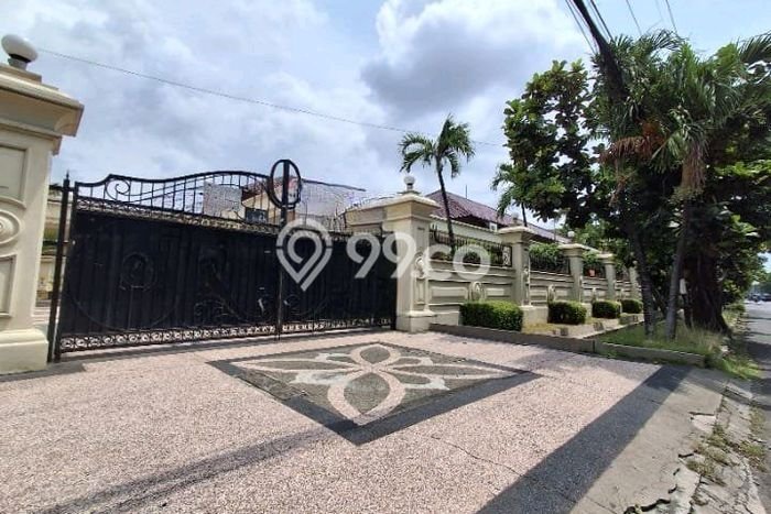 Rumah Luxury Modern Siap Huni di Jemursari Surabaya Rumah Luxury Modern Siap Huni di Jemursari Surabaya