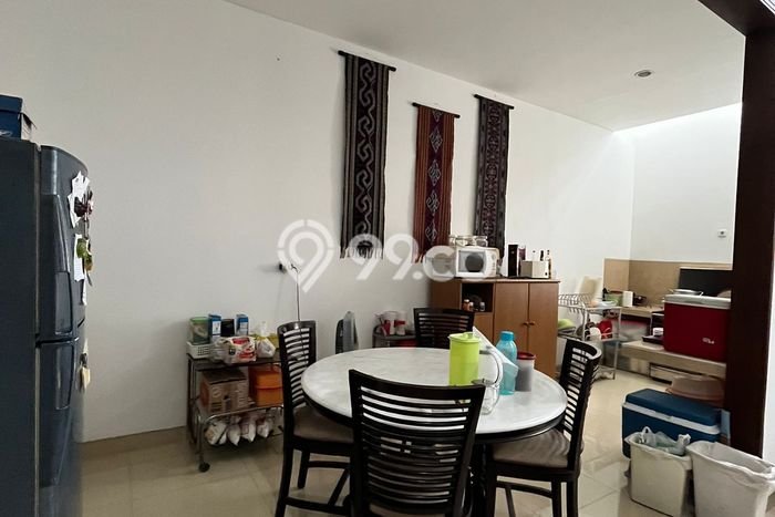 Rumah Elit Modern Tanpa Renovasi di Ciwaruga Bandung Rumah Elit Modern Tanpa Renovasi di Ciwaruga Bandung