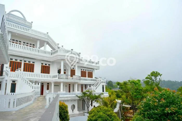 INVESTASI POTENSIAL! Vila Kawasan , Luas 3950m2m², Kawasan Berkembang INVESTASI POTENSIAL! Vila Kawasan , Luas 3950m2m², Kawasan Berkembang