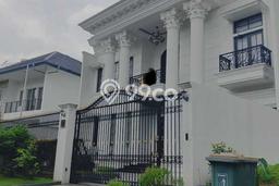 Rumah Elit Modern Tanpa Renovasi di Sentul City Bogor Rumah Elit Modern Tanpa Renovasi di Sentul City Bogor