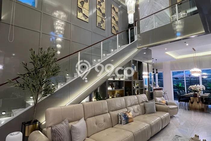 Dijual Rumah Mewah Megah Dengan View Cantik di Gading Serpong, Tangerang Dijual Rumah Mewah Megah Dengan View Cantik di Gading Serpong, Tangerang