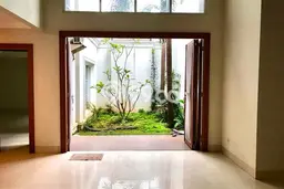 Rumah Mewah Dijual LT 345m2 di Kebayoran Baru, Jakarta Selatan Rumah Mewah Dijual LT 345m2 di Kebayoran Baru, Jakarta Selatan