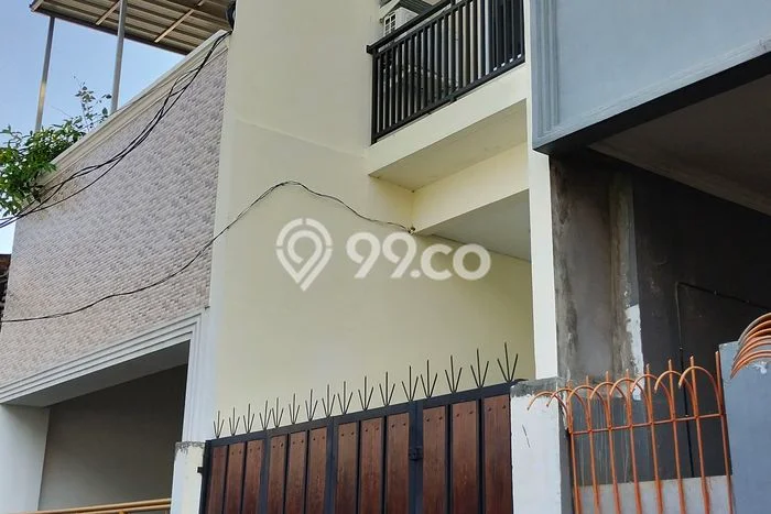 Dijual Cepat Rumah Strategis LT 64m2 LB 120m2 di Jakarta Barat Cocok untuk Hunian Dijual Cepat Rumah Strategis LT 64m2 LB 120m2 di Jakarta Barat Cocok untuk Hunian