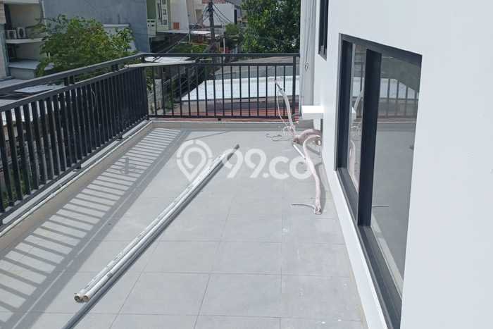 Dijual Kost Strategis di Kelapa Gading, Jakarta Utara 16 KT, 16 KM, Luas Bangunan 200m2 Dijual Kost Strategis di Kelapa Gading, Jakarta Utara 16 KT, 16 KM, Luas Bangunan 200m2
