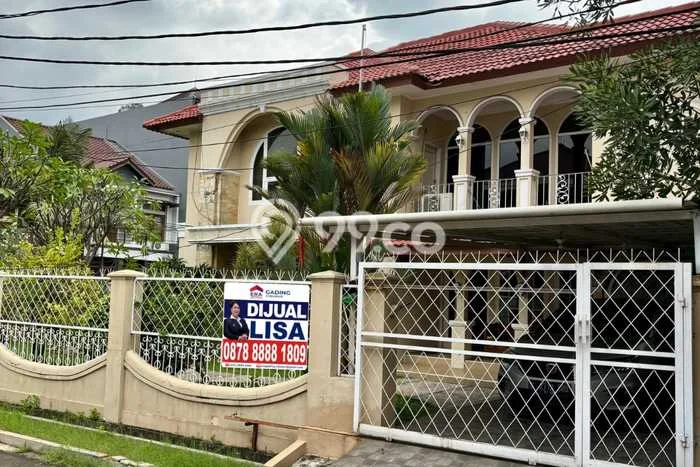 Siap Huni Rumah Mewah 5 Kamar di Kebon Jeruk Dekat ke Mana Pun Siap Huni Rumah Mewah 5 Kamar di Kebon Jeruk Dekat ke Mana Pun